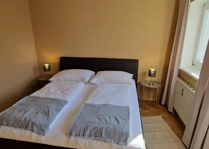 Lägenhet Wohlfuehlen & Arbeiten In Toplage Mit Gratis Tiefgaragenplatz